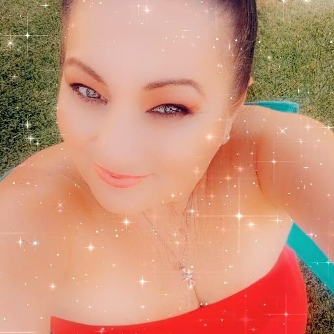 Gloria Benavides