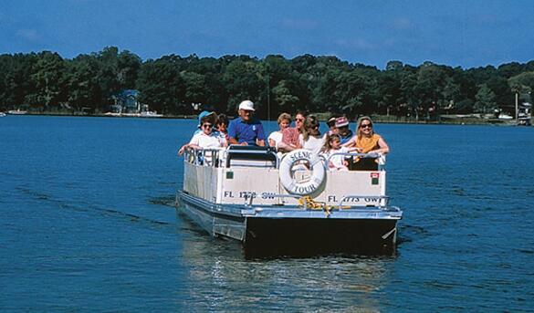 Picture of Scenic Boat Tour