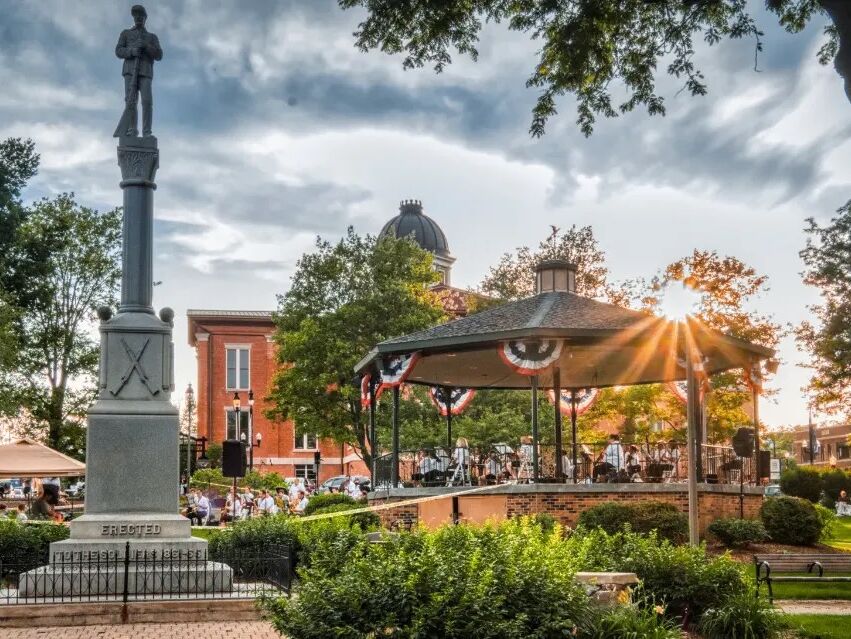 Picture of Woodstock Square Historic District