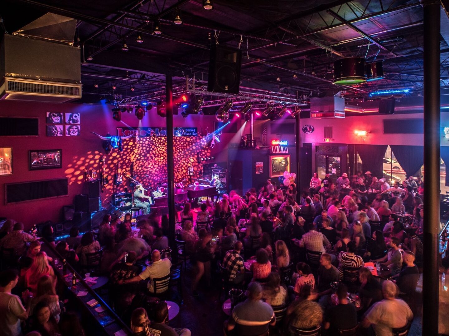 Picture of Louie Louie's Dueling Piano Bar