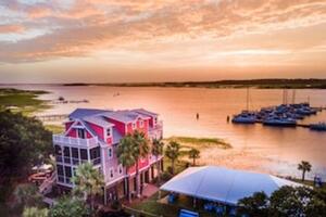 Picture of Regatta Inn Folly Beach