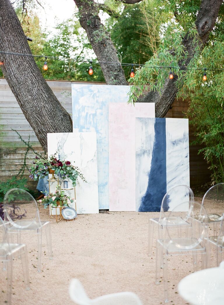 Overlapping canvases creating a unique ceremony altar