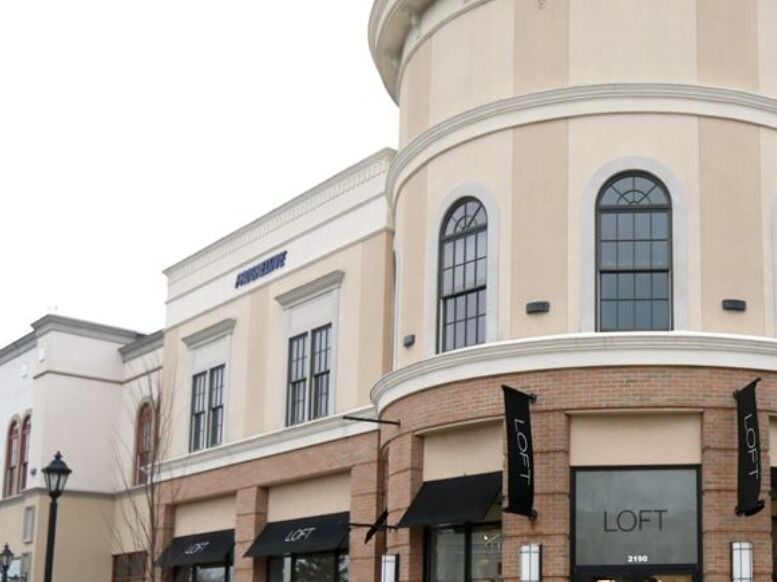 Picture of Cinemark Levis Commons 