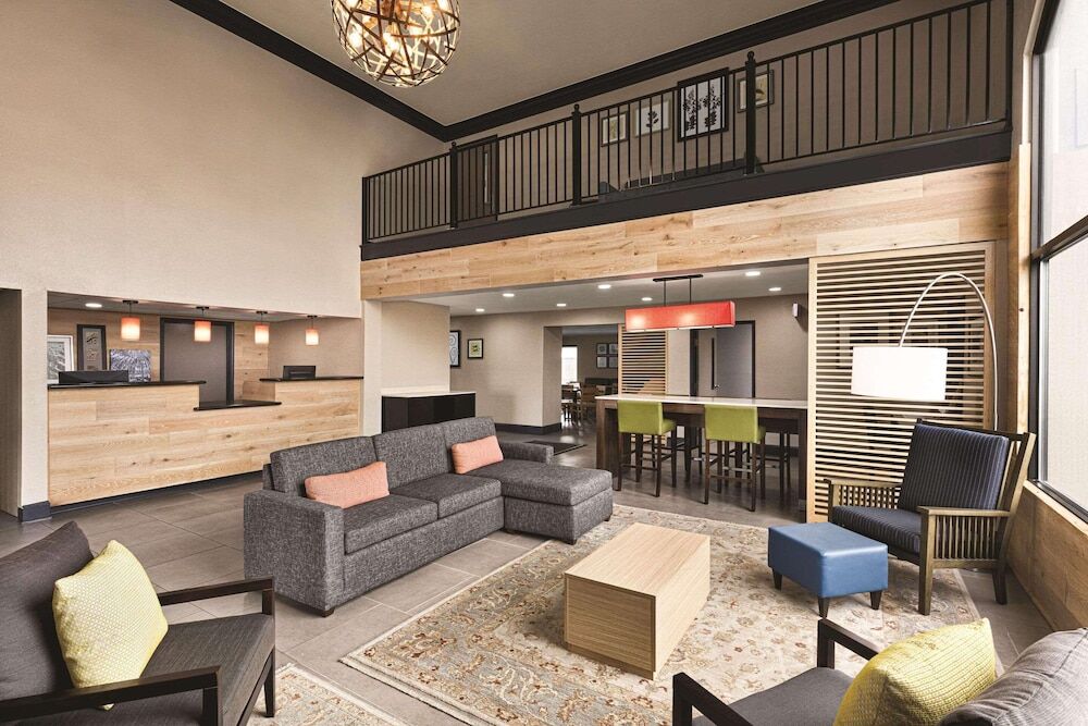 Picture of Country Inn & Suites by Radisson, Dunn, NC