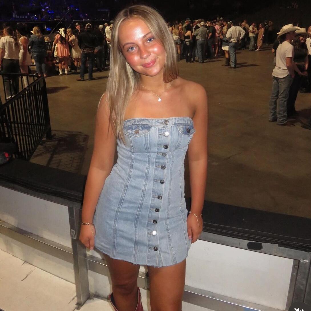 Cassie Smith 