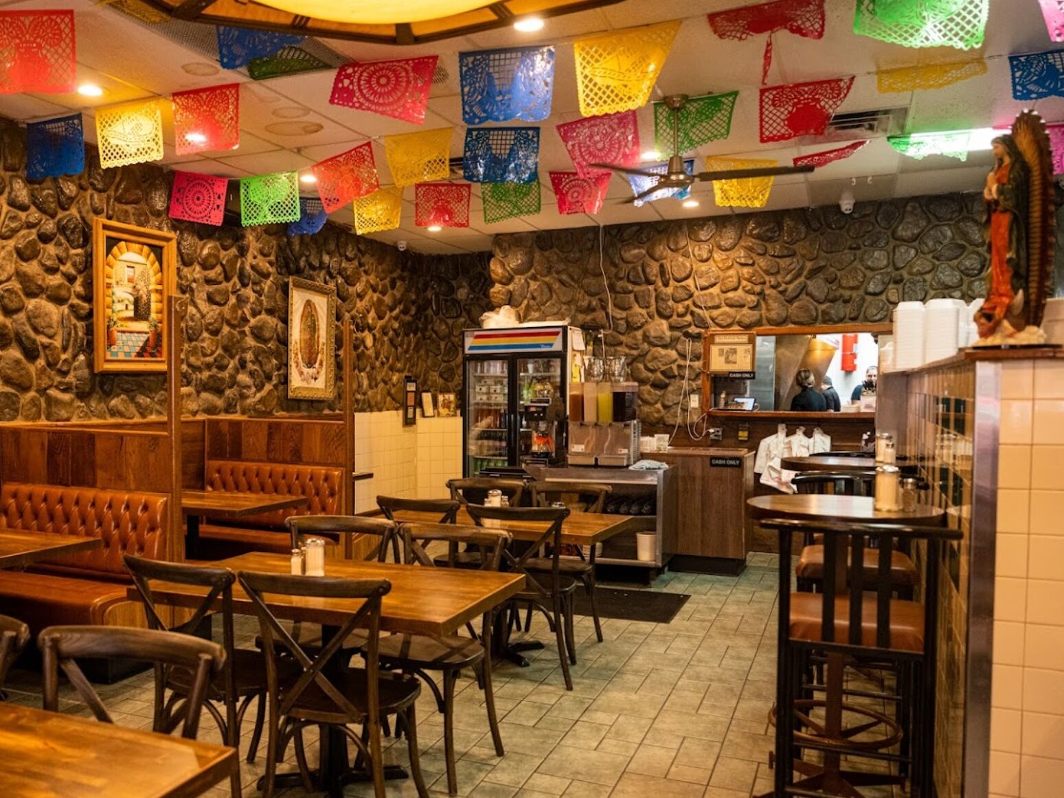 Picture of Taqueria Lupitas