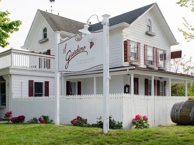 Picture of Il Giardino Restaurant by John Gambino