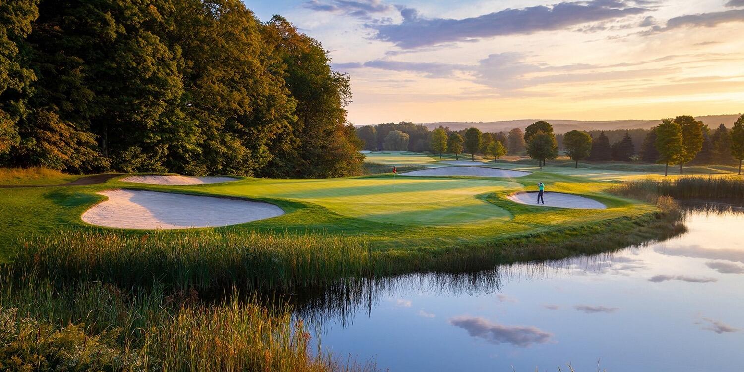 Picture of Golf at the Highlands
