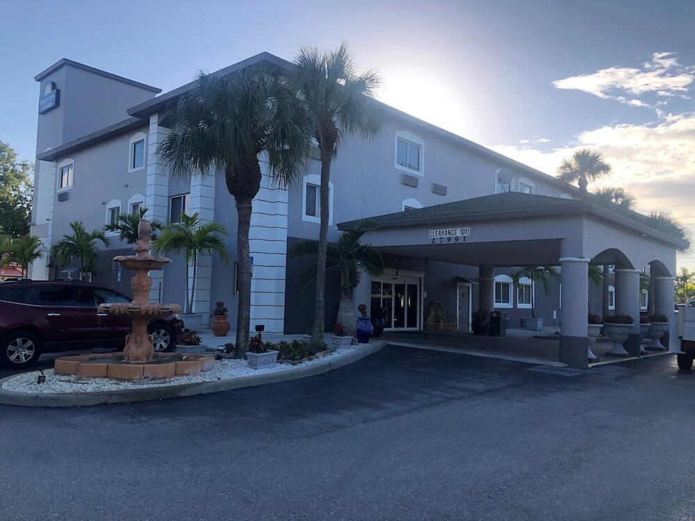 Picture of Days Inn & Suites by Wyndham Bonita Springs North Naples