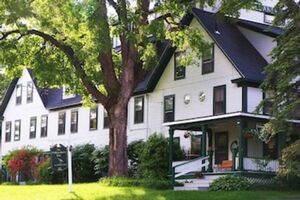 Picture of Follansbee Inn