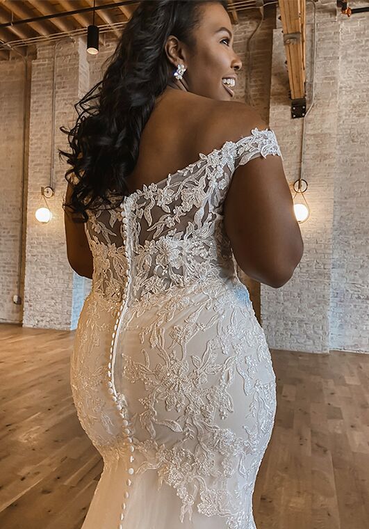 Essense of Australia D3247 plus Fit-and-Flare Wedding Dress - 7