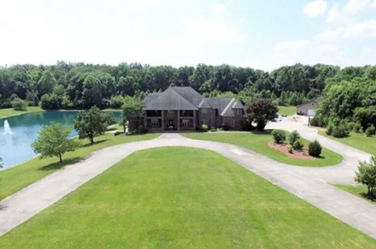 Picture of Five Willows Bed and Breakfast