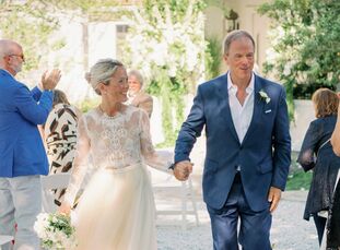Once the COVID-19 pandemic made it clear that Maura and Bill's wedding in the San Francisco Bay area would no longer be feasible, the couple pivoted t