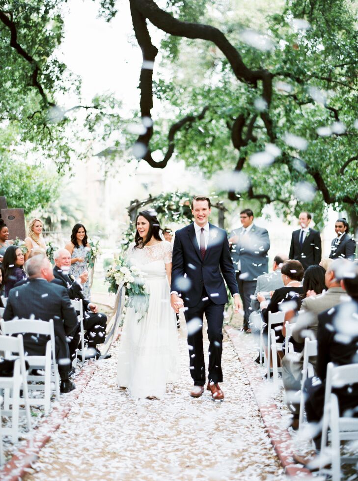 A Romantic, Sophisticated Wedding at San Antonio Museum of Art in San ...