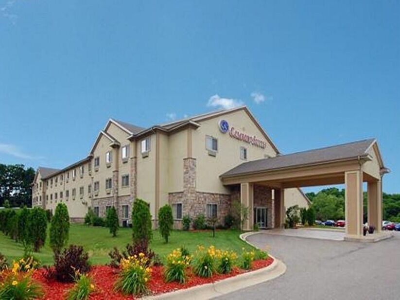 Picture of Comfort Suites Lake Geneva East