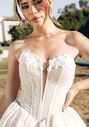 Stella York 8048 Ball Gown Wedding Dress - thumbnail - 7