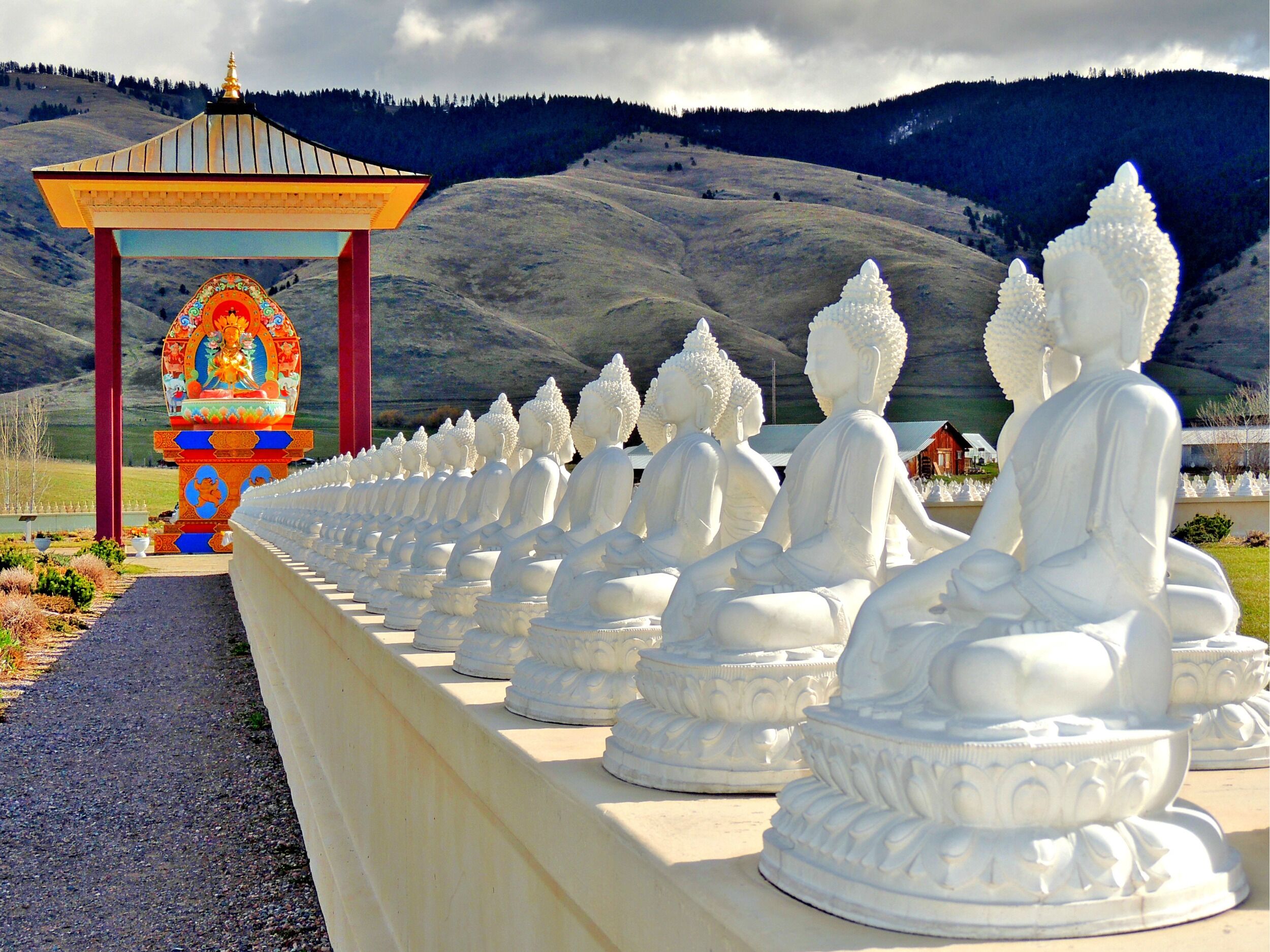 Picture of Garden of One Thousand Buddhas