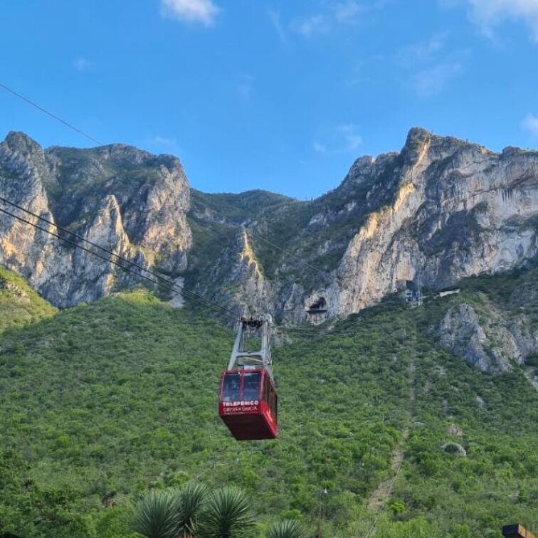 Picture of Grutas De García