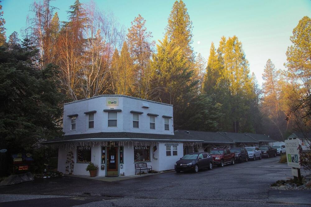 Picture of Outside Inn