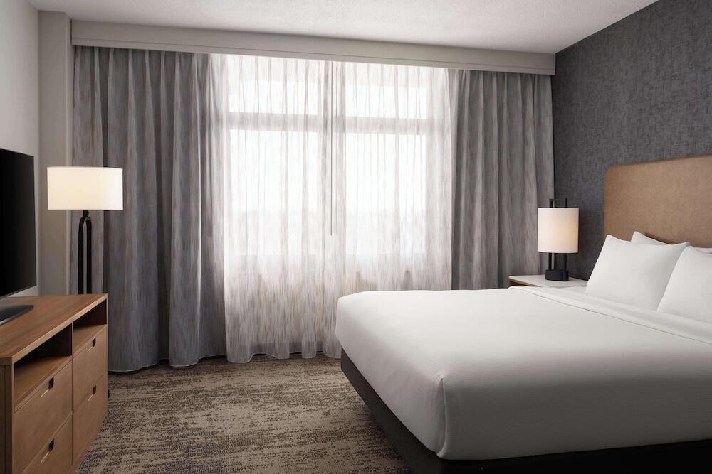 Picture of Embassy Suites by Hilton at Hot Springs Convention Center